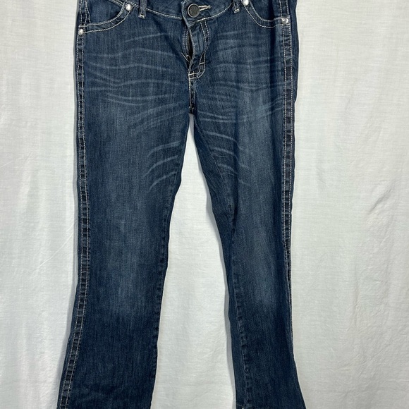 Wrangler Denim - Wrangler Blue Straight Leg Jeans Classic Style